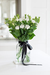 white lisanthus bouquet